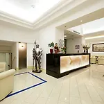 Anglo Americano 4*
