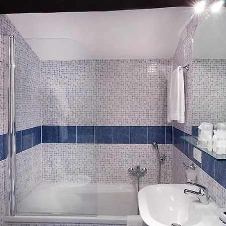 Anglo Americano Otel 4*
