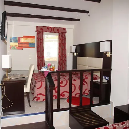 Otel Anglo Americano 4*
